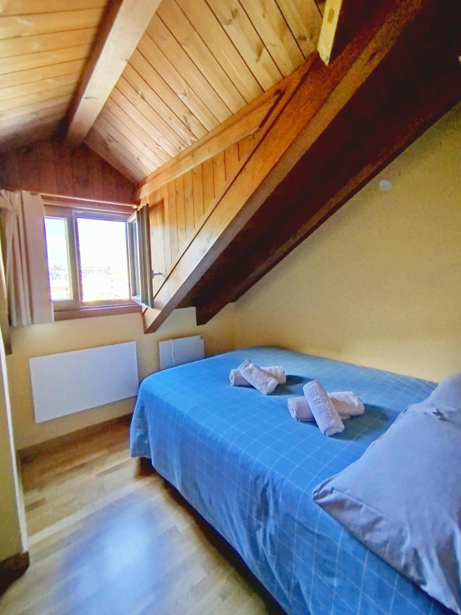 Apartaments Sort Pirineus エクステリア 写真