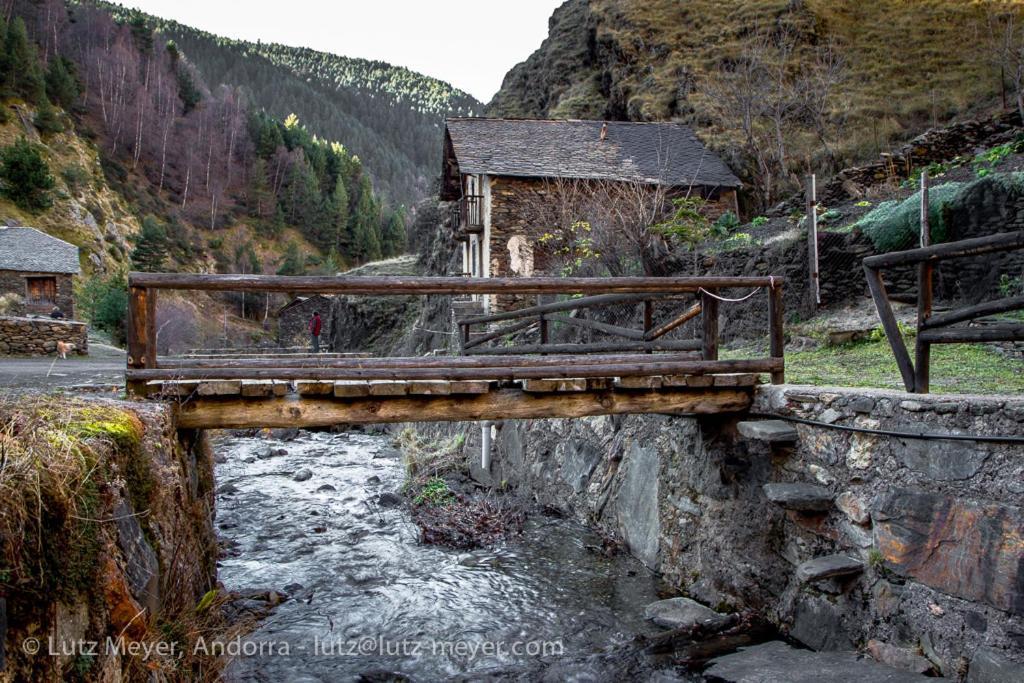 Apartaments Sort Pirineus エクステリア 写真