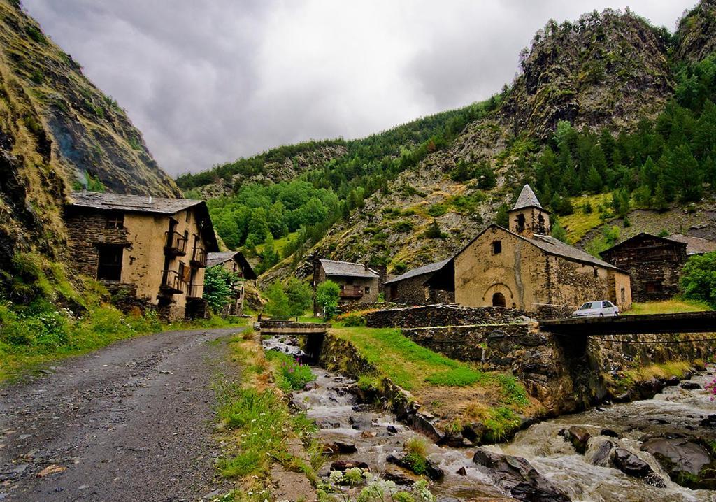 Apartaments Sort Pirineus エクステリア 写真